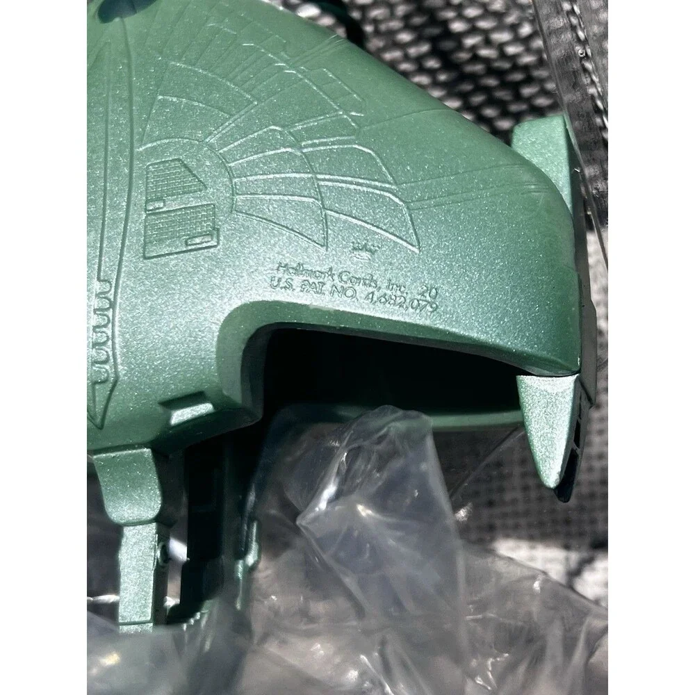 Hallmark 1995 Star Trek Keepsake Ornament - Romullan Warbirdl Green Lights